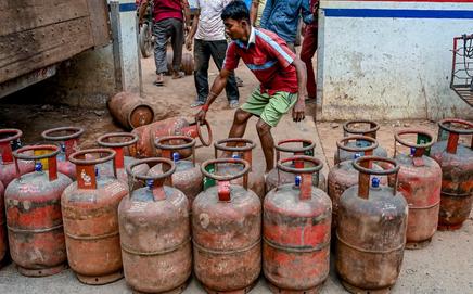 The prices of domestic LPG and commercial cylinders were hiked by a steep Rs 60 and Rs 114.5, amid rising energy costs linked to the West Asia conflict. Pic/PTI